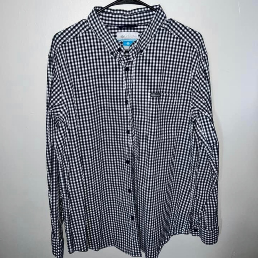 Columbia Button up shirt